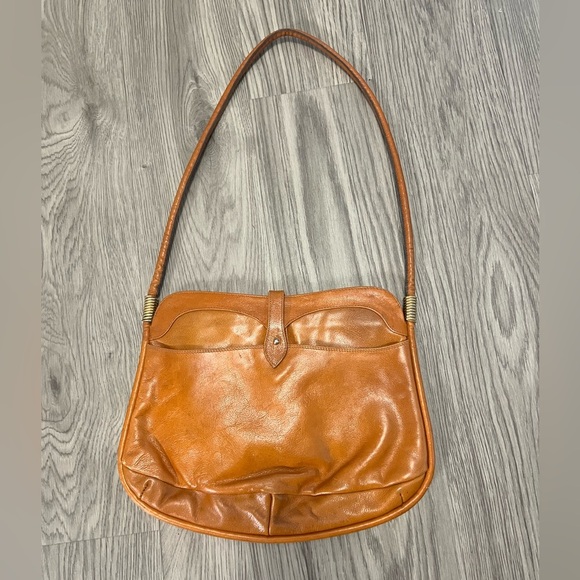 Handbags - Vintage Brown Leather Shoulder Bag
